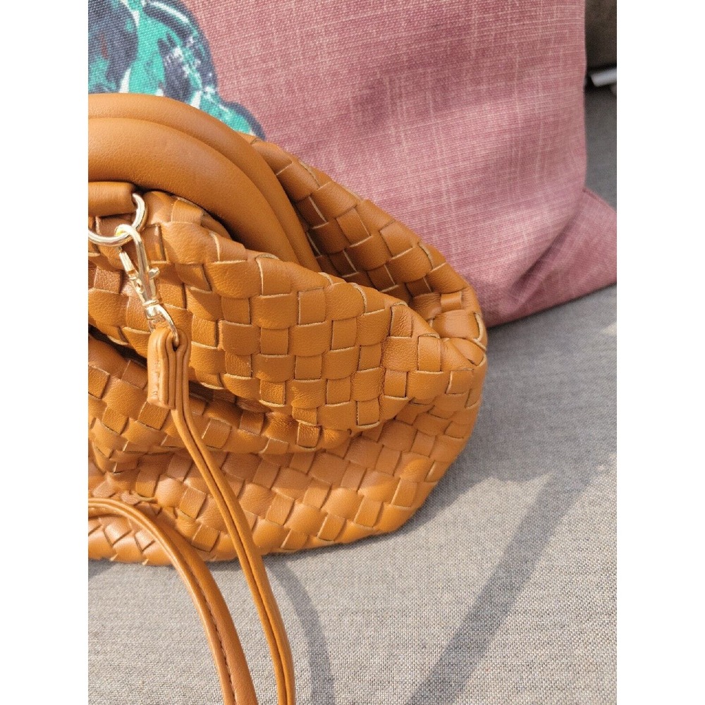 Urban Expressions Brown Leona Woven Crossbody Purse Handbag vegan - Picture 3 of 12
